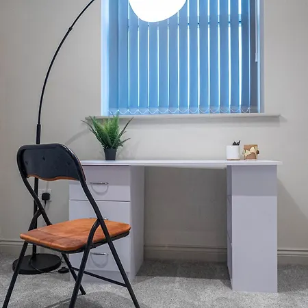 By Victoria Quarter Free Parking