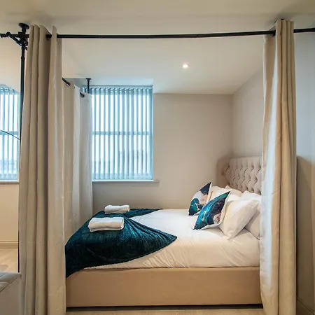 By Victoria Quarter Free Parking