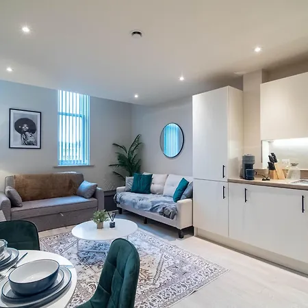 By Victoria Quarter Free Parking *