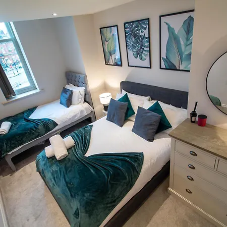 By Victoria Quarter Free Parking